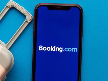  alt="Booking Holdings beats earnings expectations, talks up AI potential"  title="Booking Holdings beats earnings expectations, talks up AI potential" 