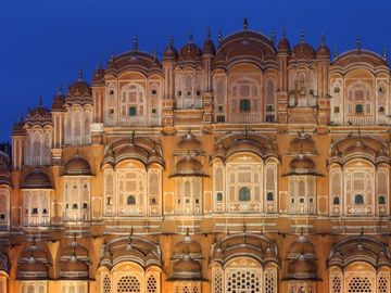  alt="MakeMyTrip reports gains across air, hotels and buses"  title="MakeMyTrip reports gains across air, hotels and buses" 